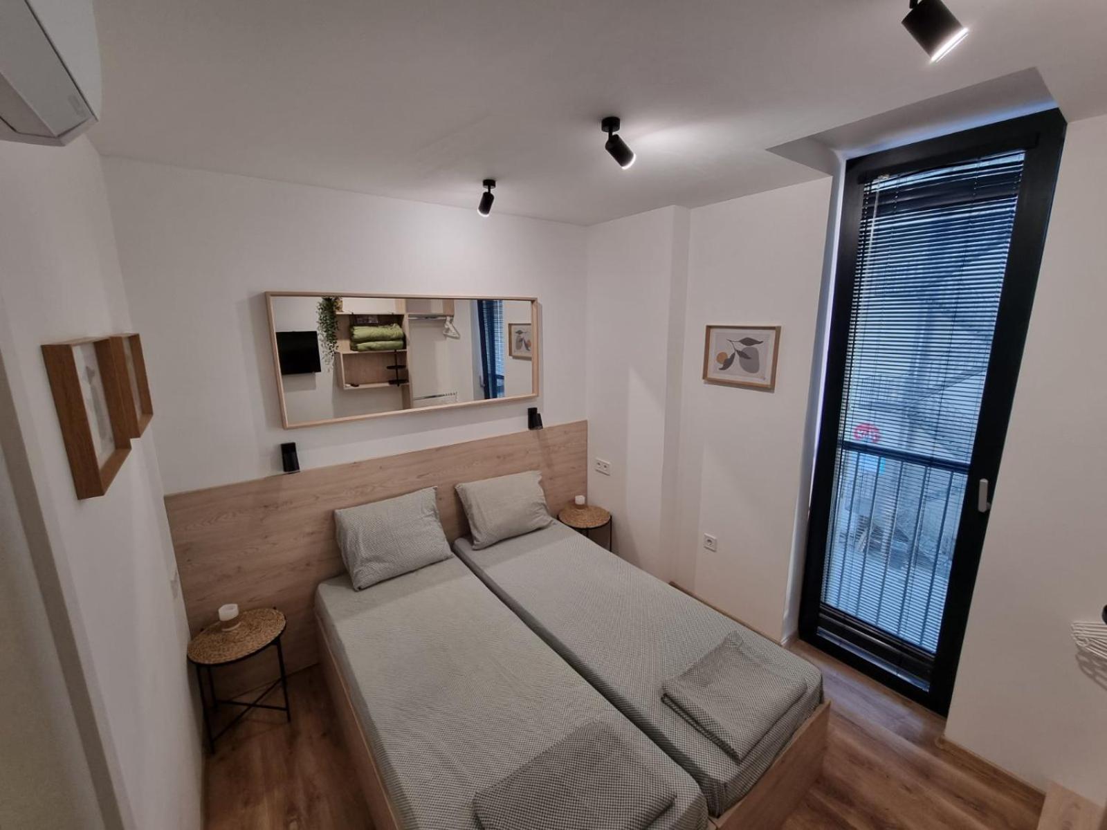 Apartment Polina - 2Bd Next To Sea Garden Varna ภายนอก รูปภาพ